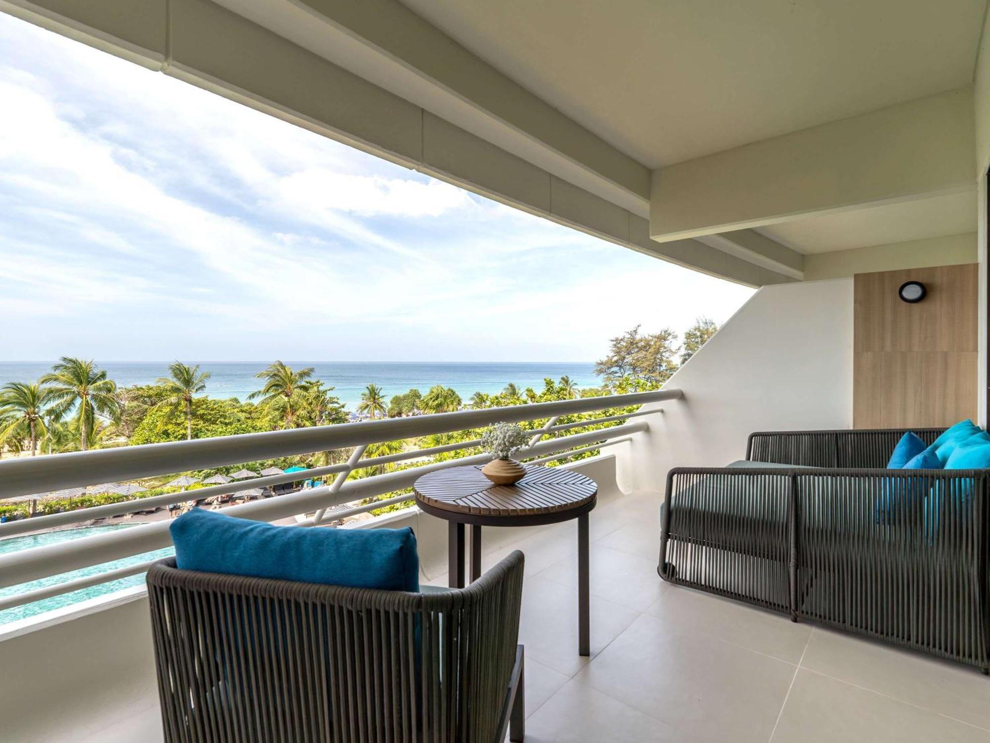普吉岛阿卡迪亚希尔顿水疗度假村 Karon 外观 照片 Deluxe Ocean View